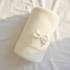 Couverture avec lacets perle